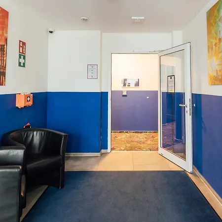 Myky Aparthotel Harburg - Free Parking-3